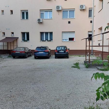 Ancsi Apartmant Kecskemét Exterior photo