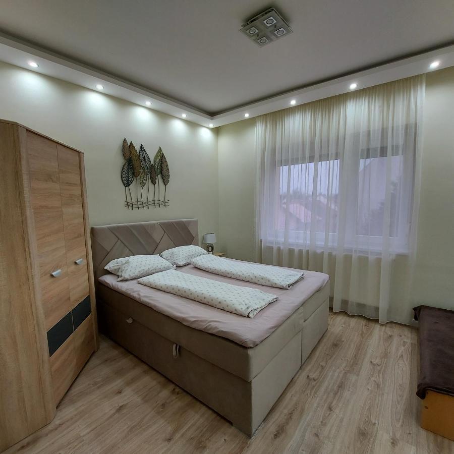 Ancsi Apartmant Kecskemét Exterior photo