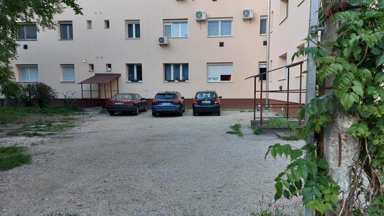 Ancsi Apartmant Kecskemét Exterior photo