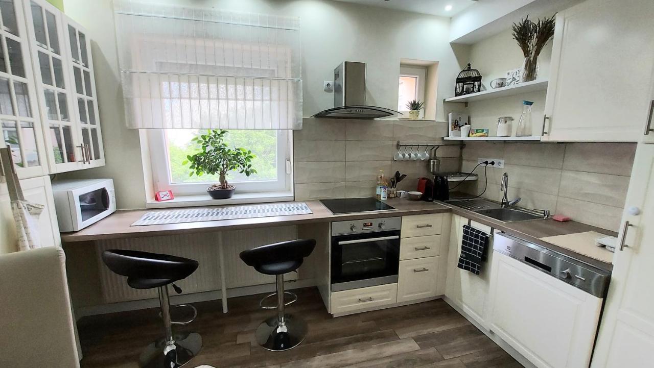 Ancsi Apartmant Kecskemét Exterior photo